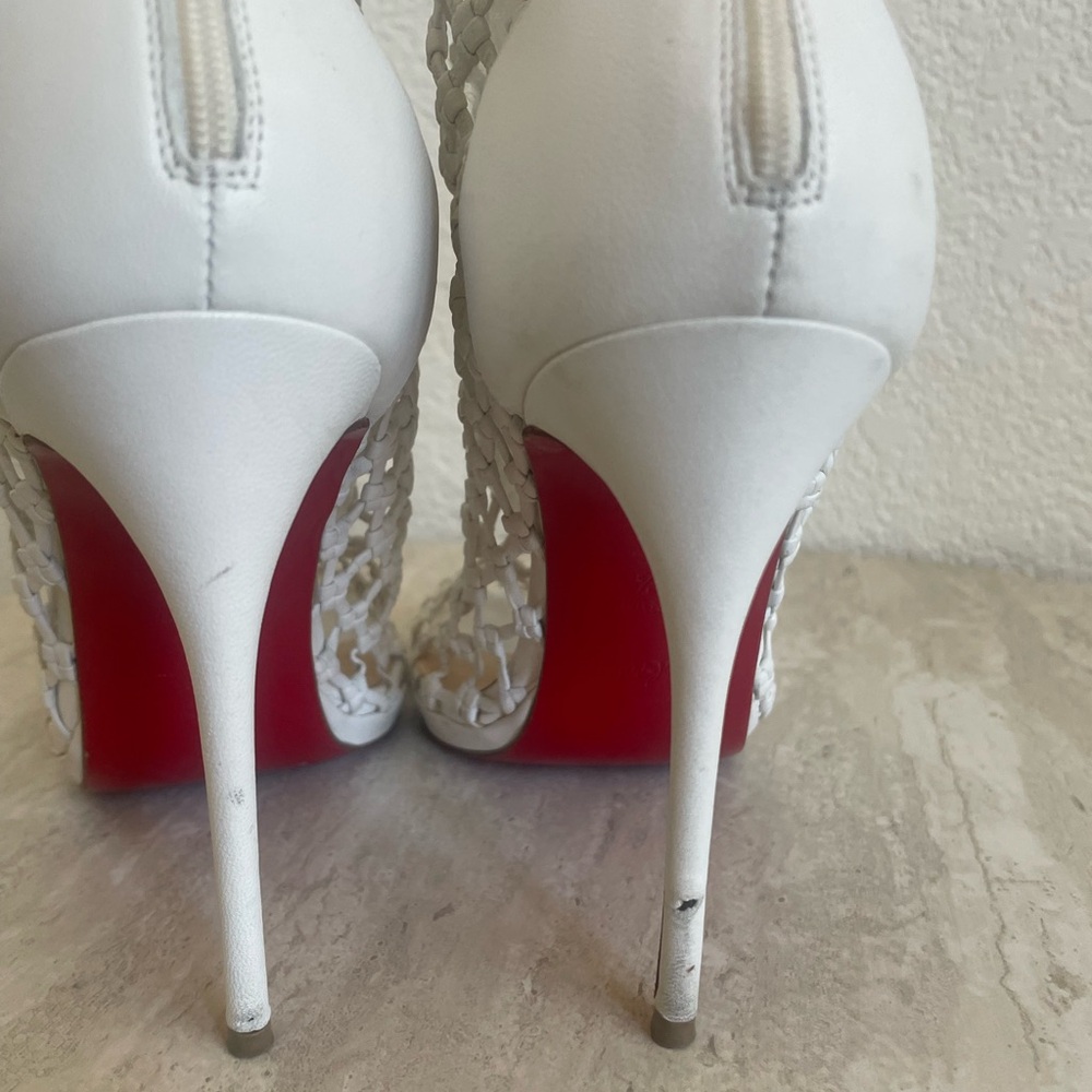 Christian Louboutin White Porligat Woven Leather Ankle Boots ( Size 35 1/2) - Picture 6 of 8